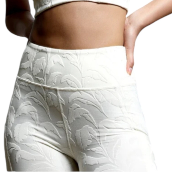 California Love 3D active wear leggings ❤️ - Picture 3 of 4